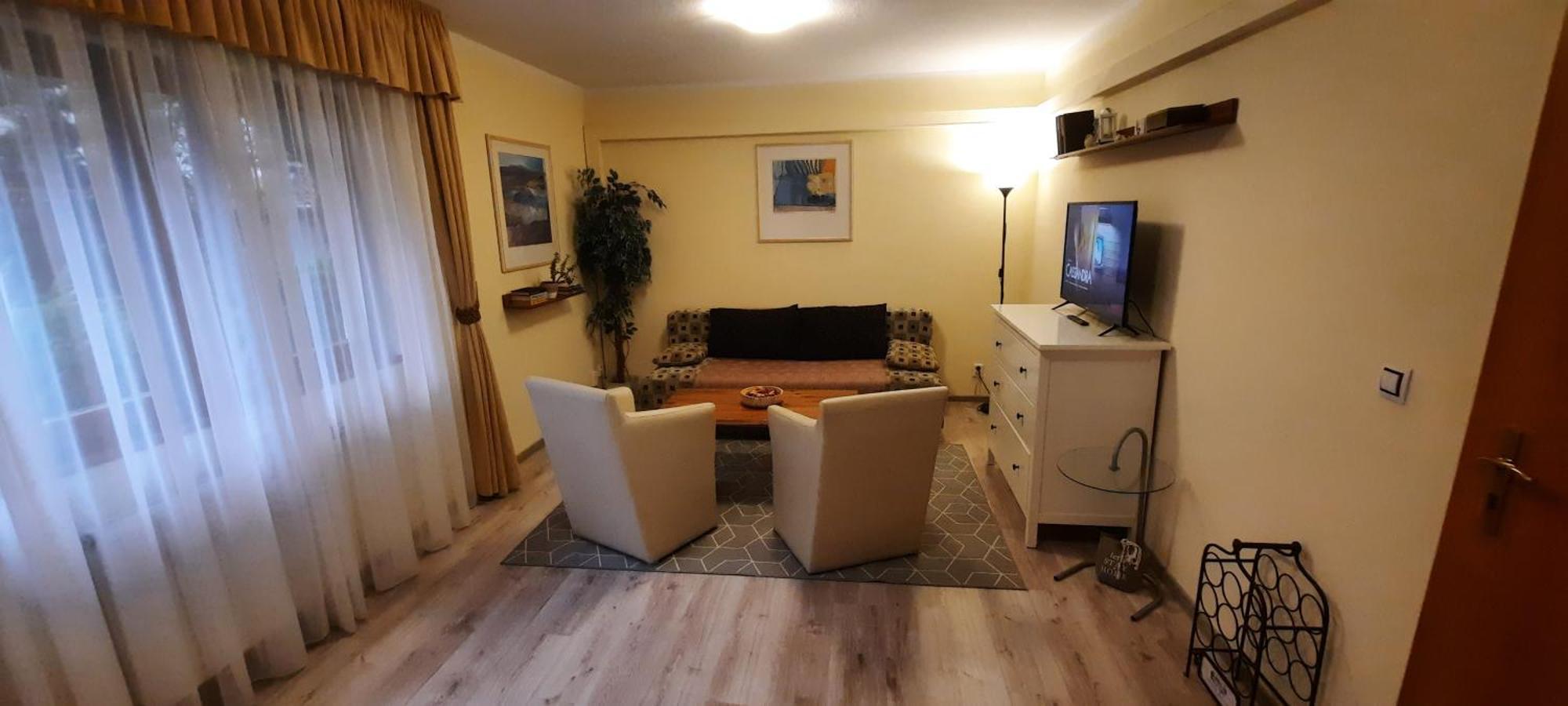 קרלובי וארי Pool Apartments מראה חיצוני תמונה